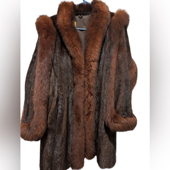Luxurious Brown Mahagony Mink coat Red brown fox Fur trim - Picture 4 of 16